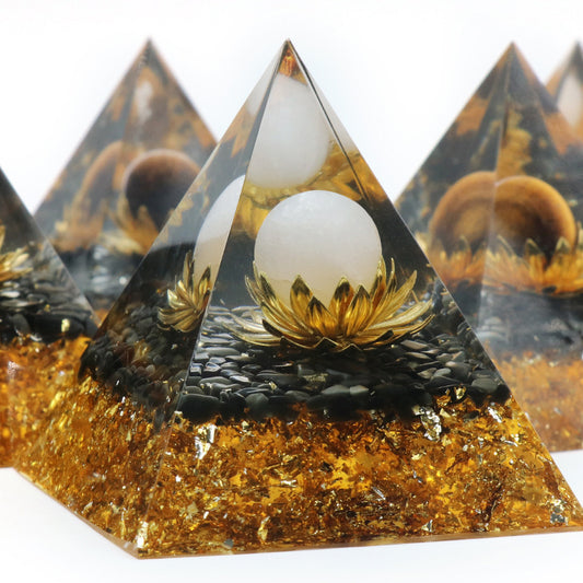 6CM Natural Crystal Ball Pyramid Ornament